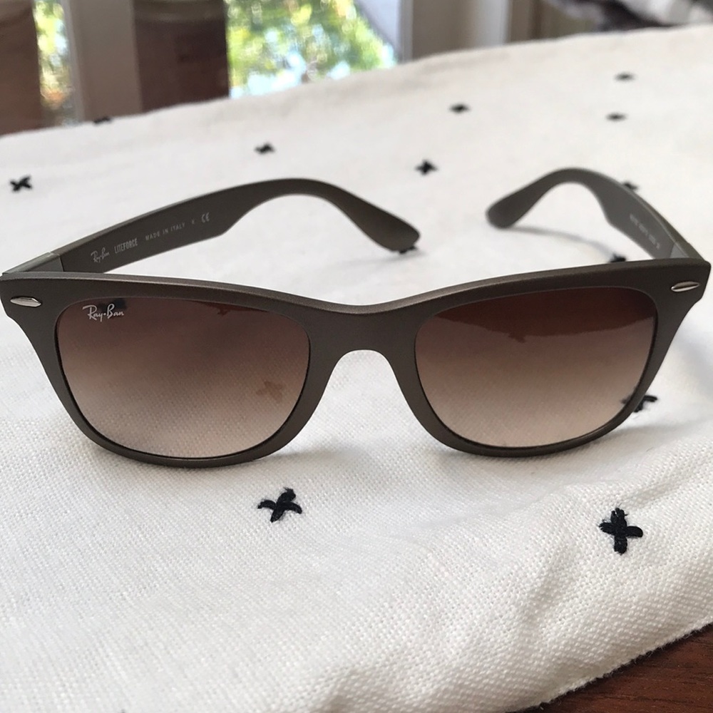 Ray Ban Wayfarer Sunglasses